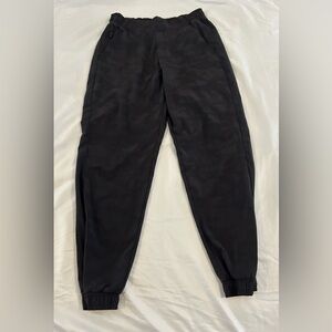 Athleta Brooklyn Textured Jogger Pants Black Camo Petite 4P